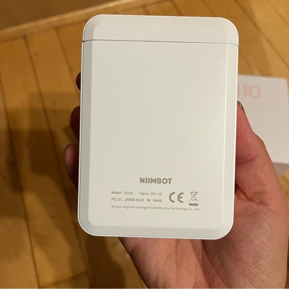 Label Maker Machine with Tape NIIMBOT Label Maker D110 Mini Portable Bluetooth - Picture 2 of 3
